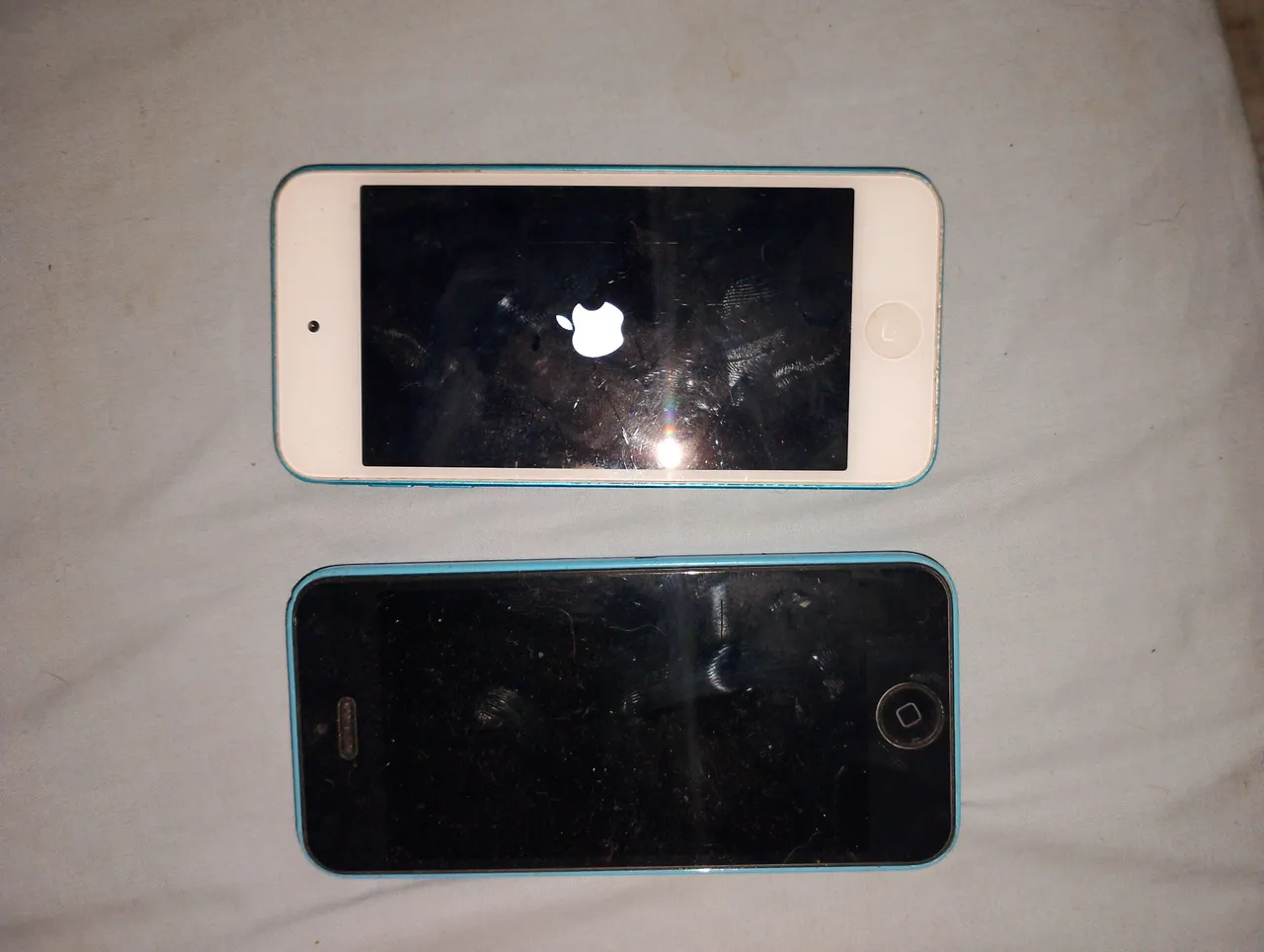 iPhone 5 + ipod 6