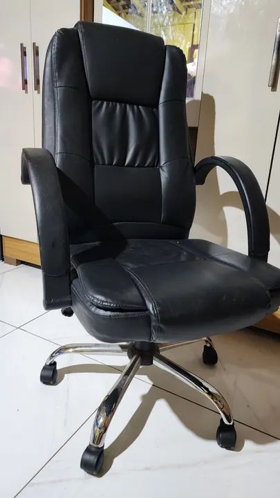 2 Cadeiras presidente de escritório 