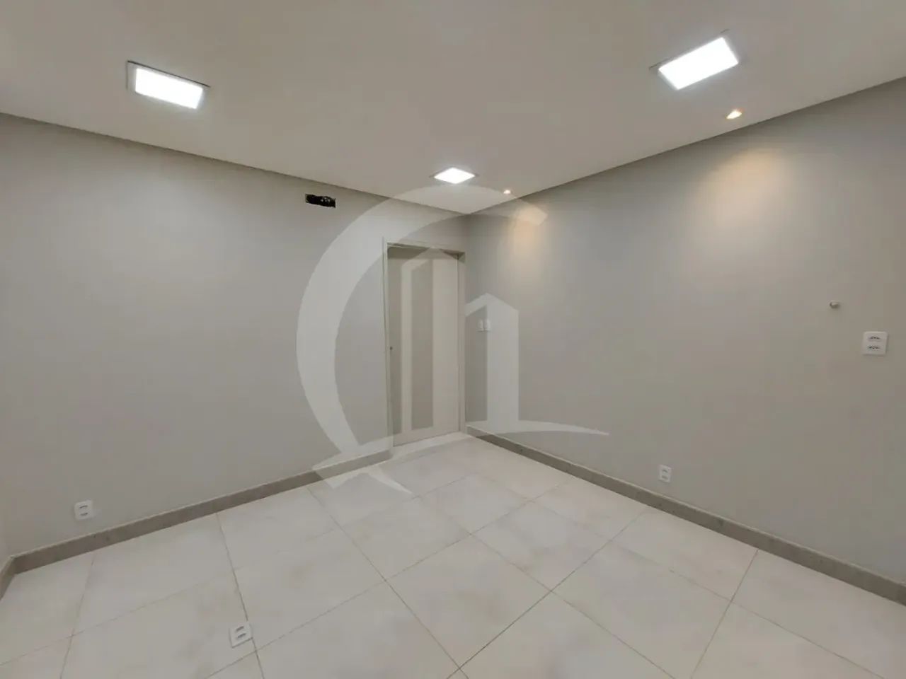 Sala Comercial de 40m³ para Locação no Bairro Jardins - Foto 2