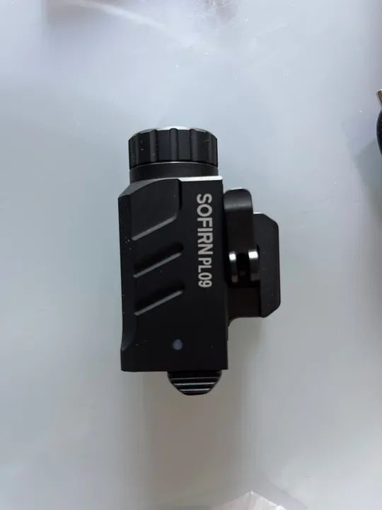 Lanterna Tática Sofirn PL09 - Nova