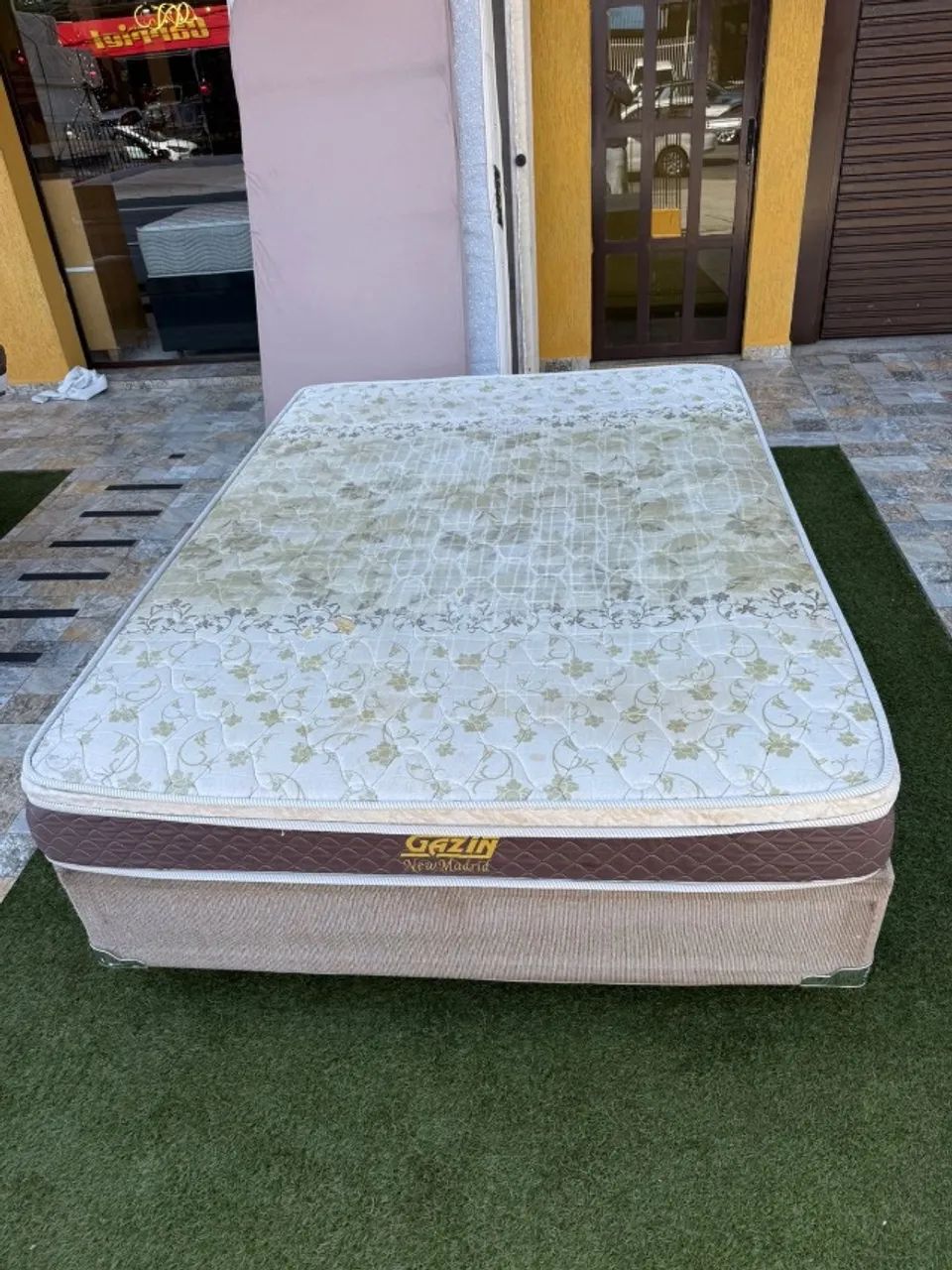 Colchão de Casal GAZIN USADO + base - ENTREGO! 