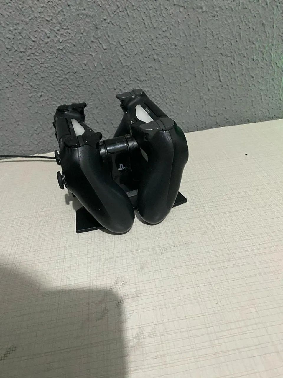 Playstation 4 500GB - 2 Controles - Novo - Foto 4