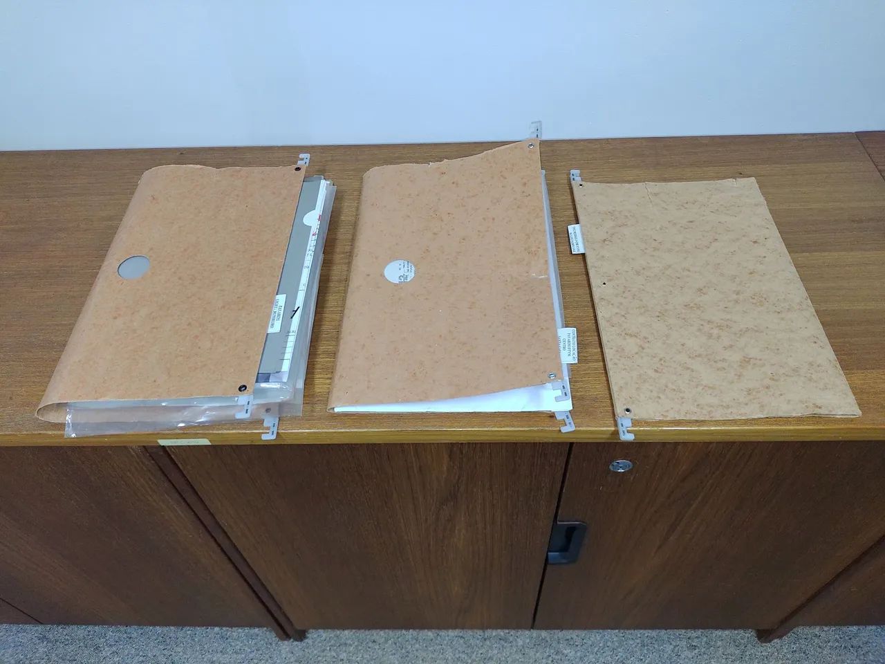 Lote pastas suspensas, tipo Kraft, usadas, perfeito estado. - Foto 3