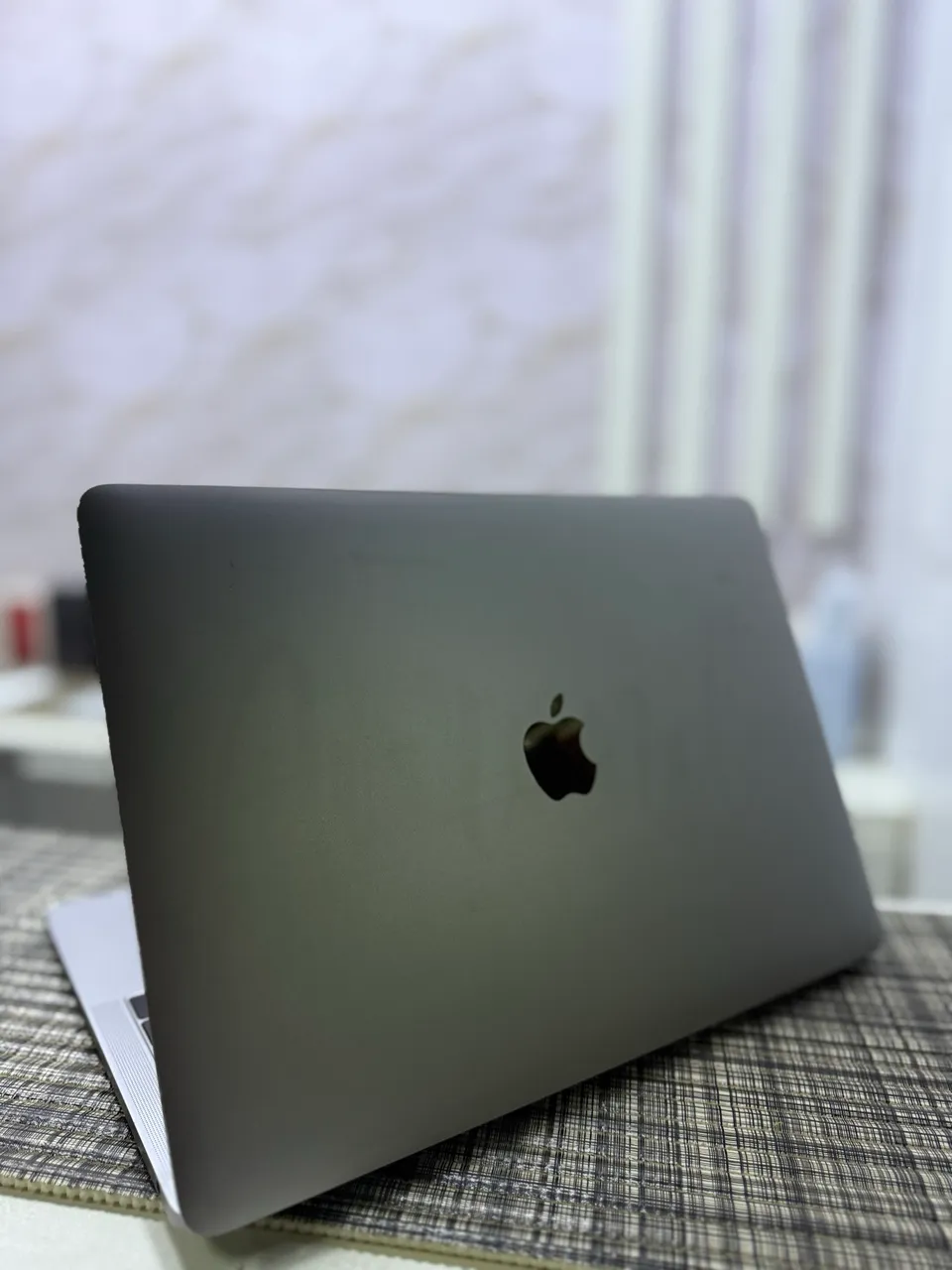 macbook pro 2019 i5