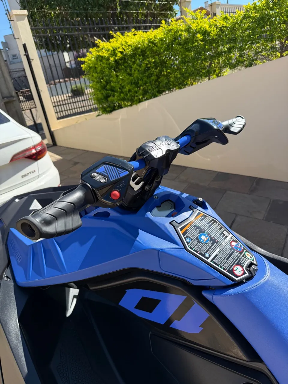 Sea-Doo Spark Trixx 3up (19 horas)