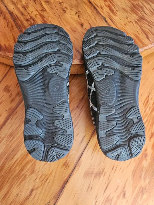 Tênis Asics Gel-Nimbus 24 - Preto/Prata - Foto 4