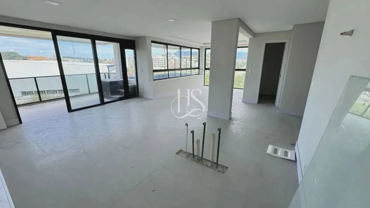 Apartamento a venda, 165 m², 3 dormitórios, sendo 3 suítes, Pedra Branca - Palhoça - SC