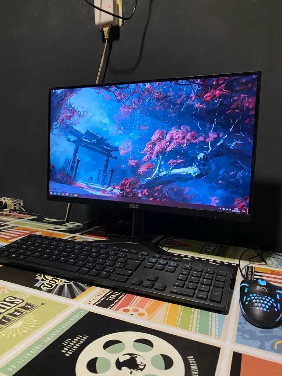 Monitor AOC