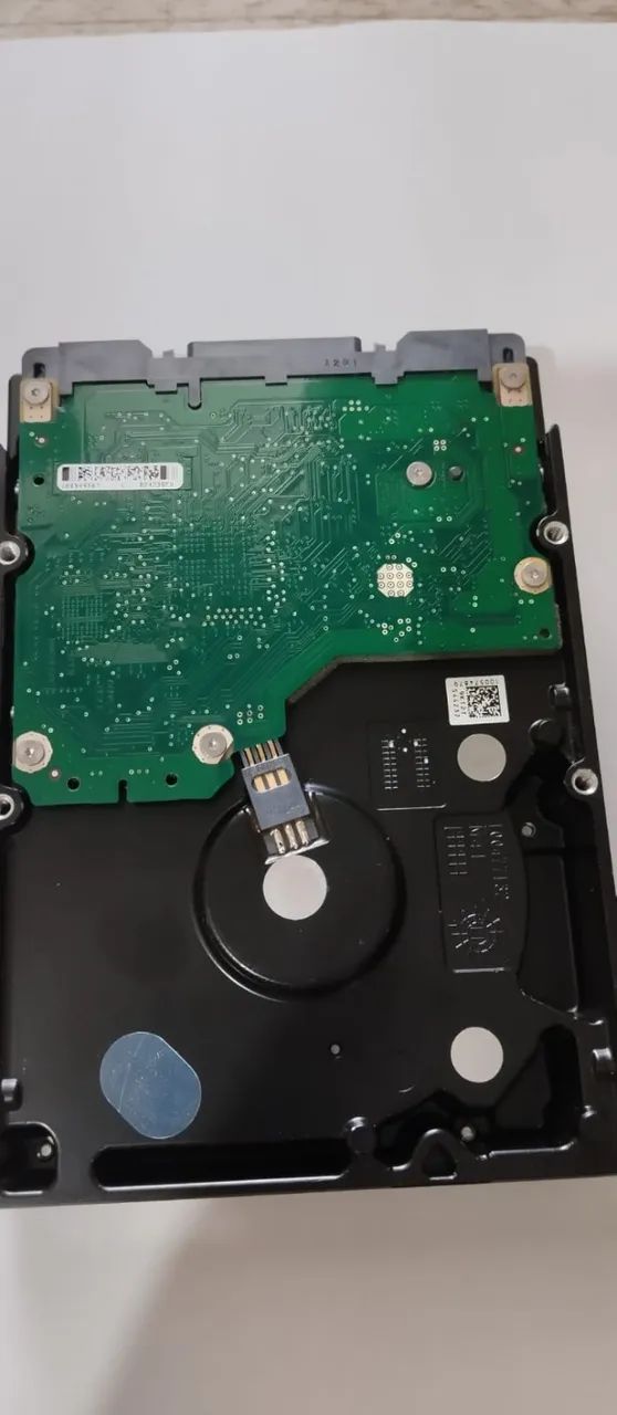 HD 600 giga ST3600057FC temos mais de 100 peças - Foto 2