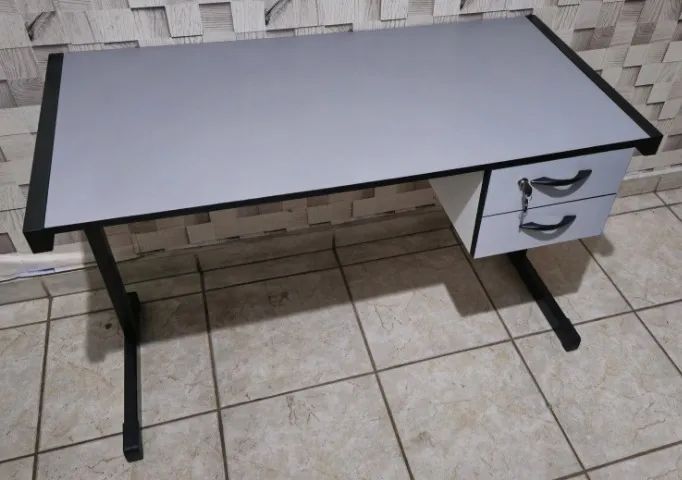 Mesa Reta c/ Gavetas para Escritório Entrego - Foto 3