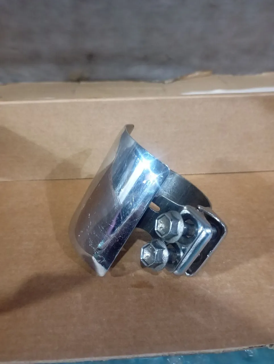 Abraçadeira original escapamento Suzuki bandit