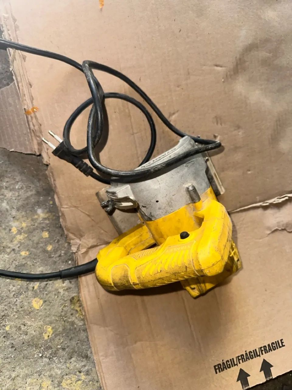 Serra mármore Stanley SPT115-BR tipo 10 127v defeito faltando peças  - Foto 3