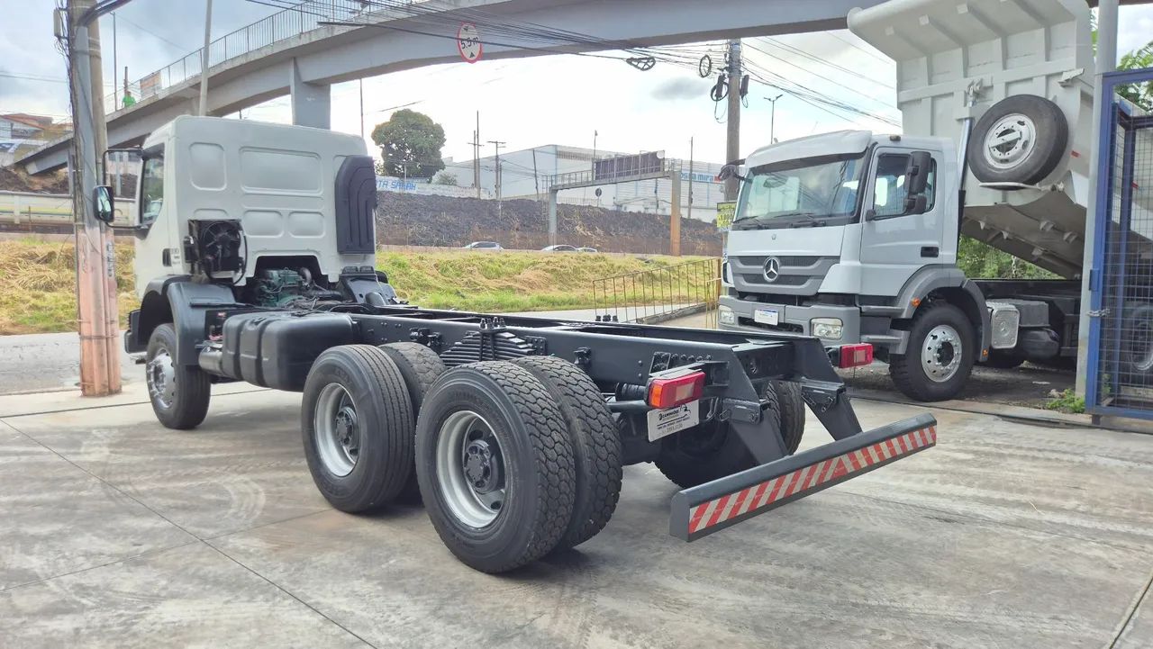 Volvo vm 330 - Foto 4