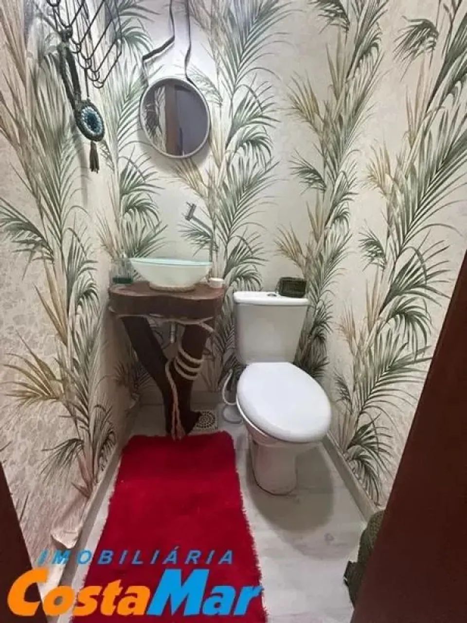 Residência com piscina, mobiliada contendo 3 dormitórios. Venha conferir! - Foto 5