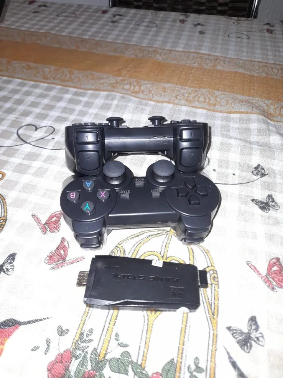 Vídeo game stock 4k 10 mil jogos retrô + 2 controles sem fio - Foto 4