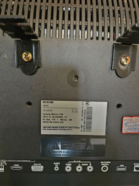 Tv led CCE 24 com conversor digital - Foto 3