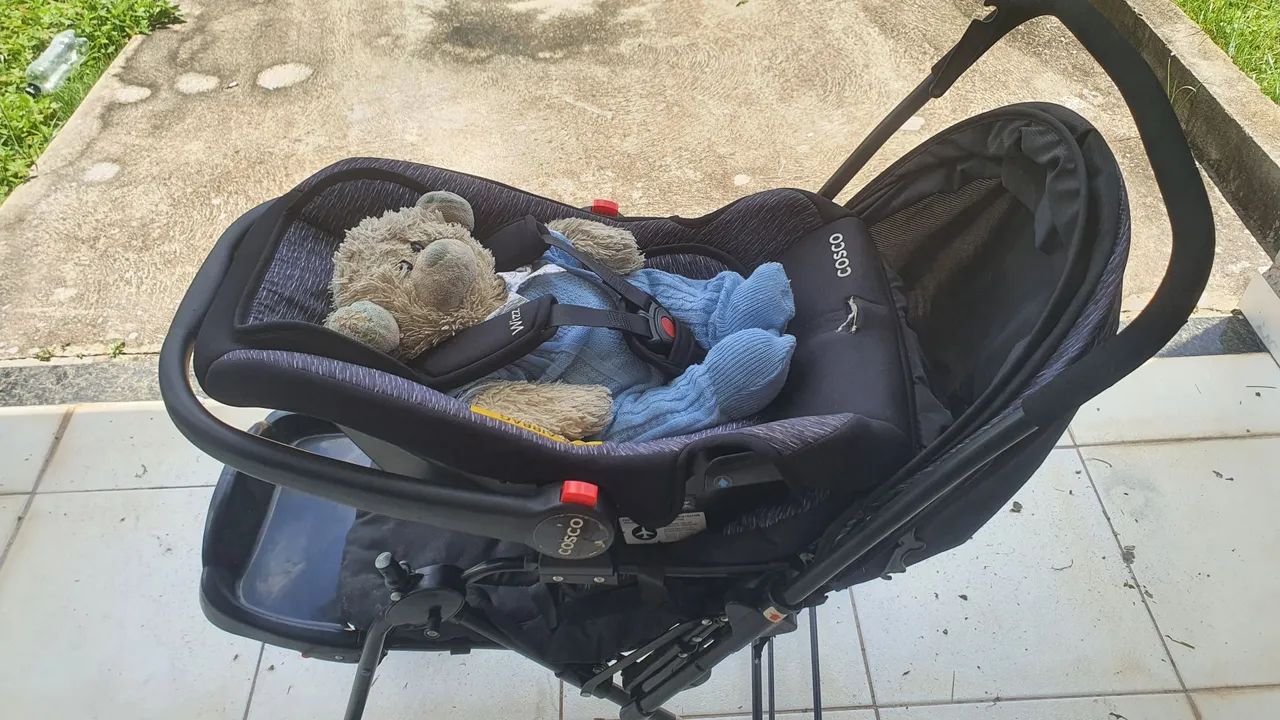 Carrinho de bebê Cosco aceito trocas - Foto 3