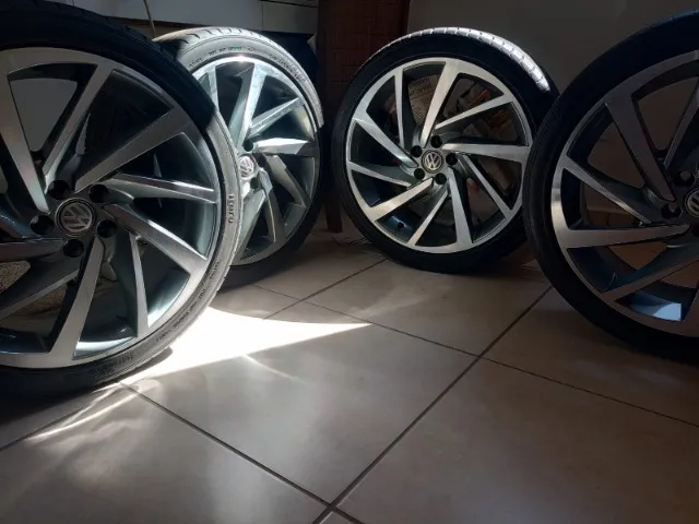Kit 4 Rodas Esportivas Aro 18 / Com pneu