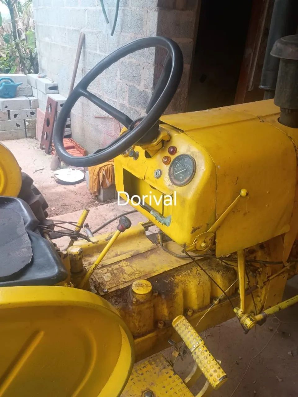 Trator Valmet 62 com grade e roçadeira - Foto 3