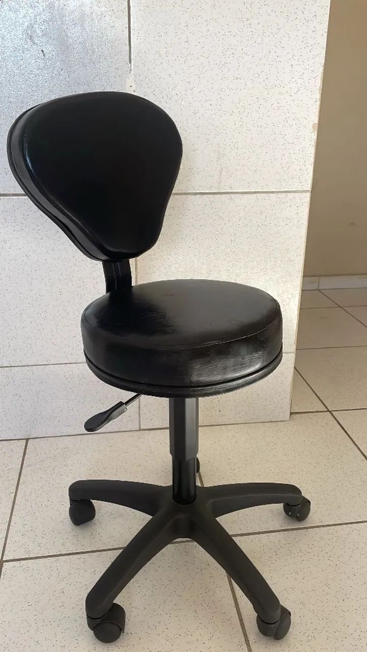 Cadeira Mocho preta Ergonômica - Foto 2