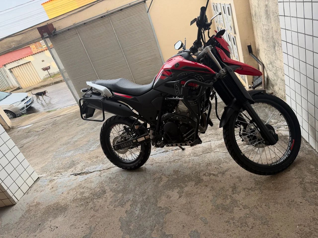Lander 250 impecável 