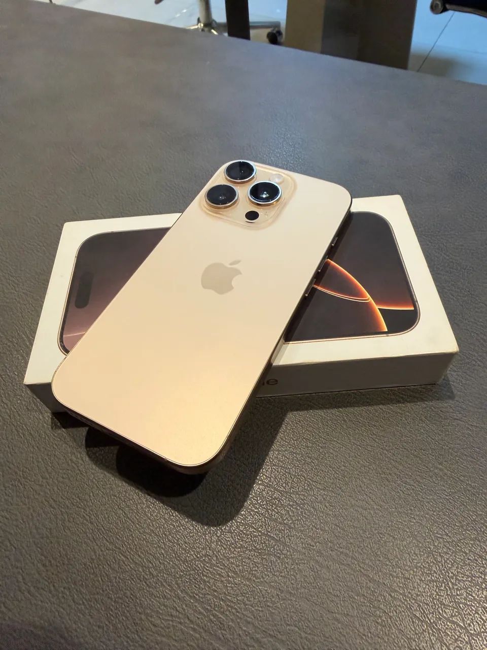 iPhone 16 pro 128gb - Sem marcas de uso 