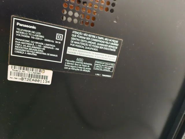 TV Panasonic 42" - Com Linha na Tela (Mod:TC-L42E5BG) - Foto 2