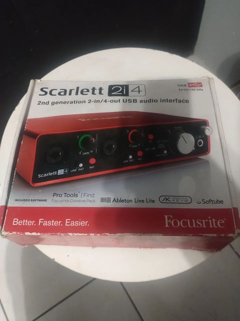 Interface de áudio Focusrite Scarlett 2¡4