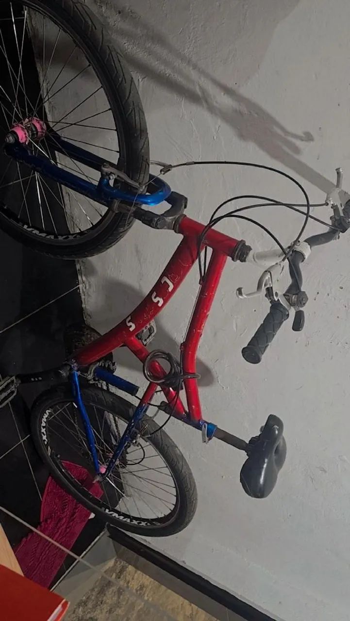 Vendo essa bicicleta logo aviso não tem documento  - Foto 2