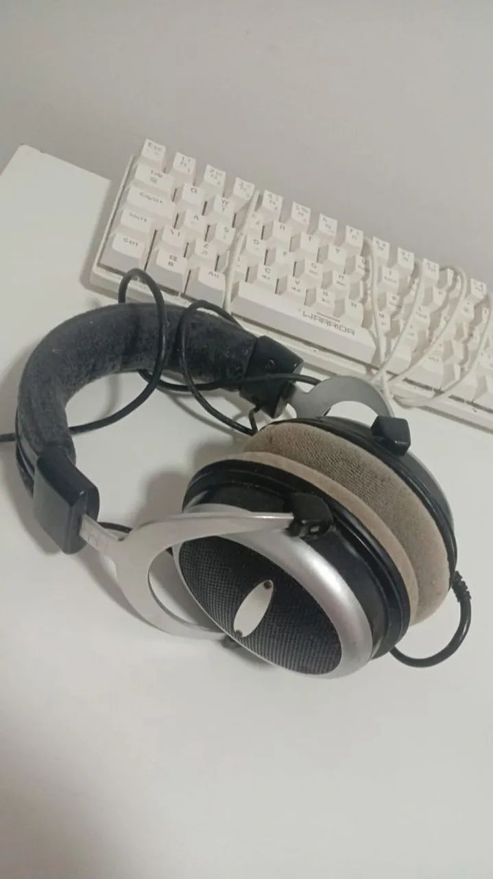 Headphone arcano