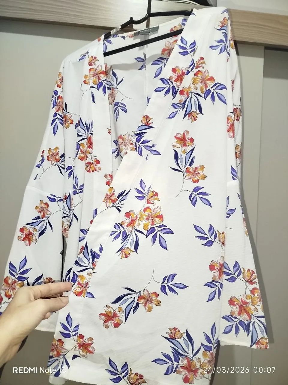 Blusa florida linda  - Foto 2