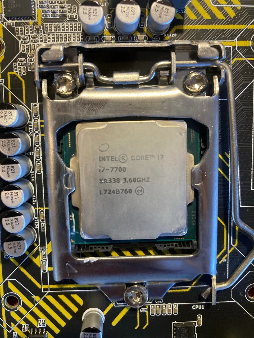 Kit upgrade i7-7700, placa-mãe b250 e 4gb DDR4 - Foto 2