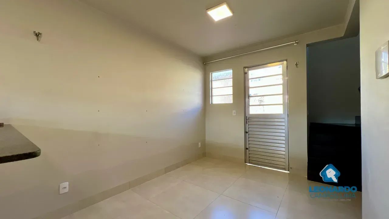Sobrado para venda possui 50 metros quadrados com 2 quartos - Foto 2