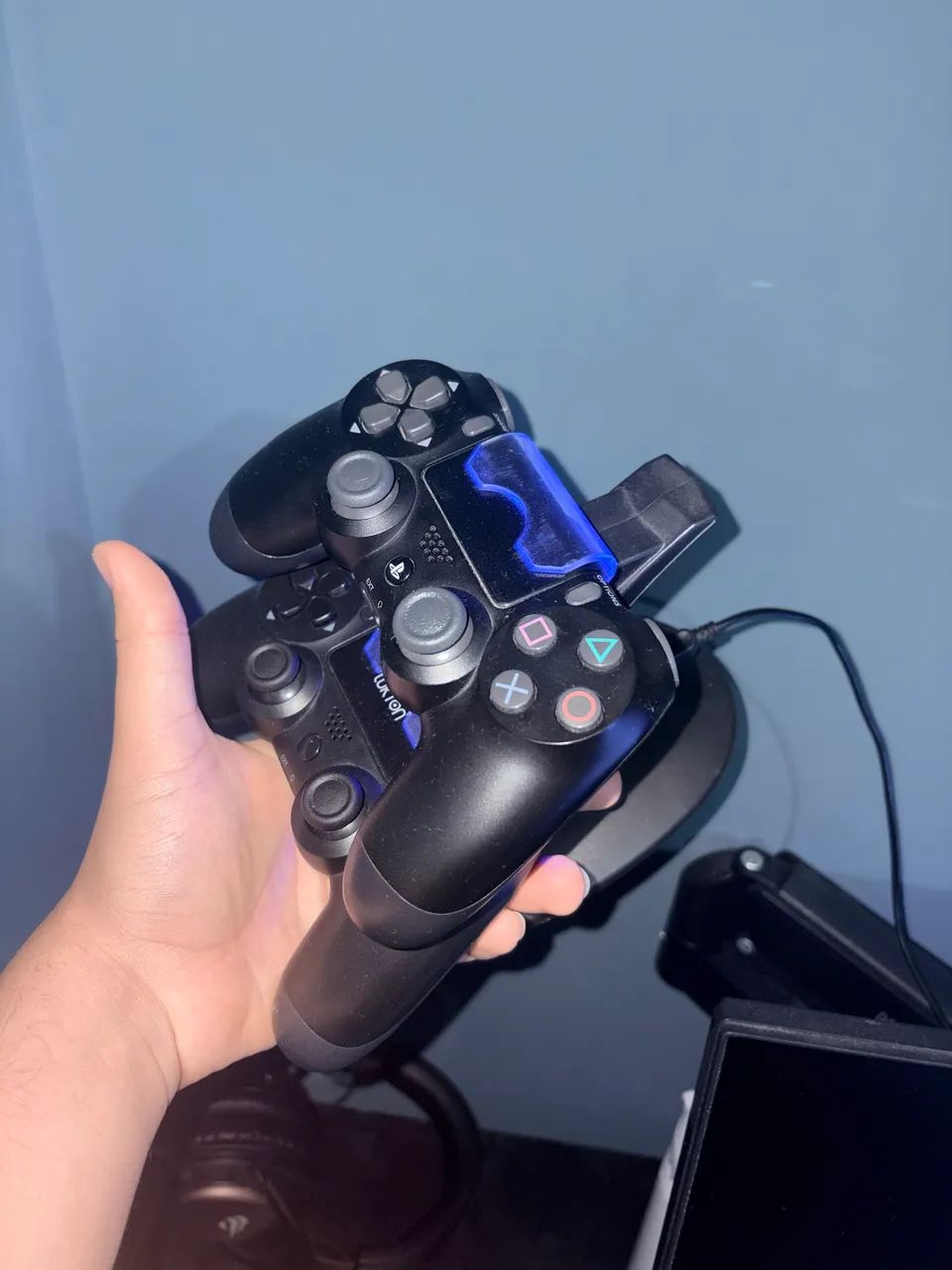 Controles PS4 + base de carregamento - Foto 3