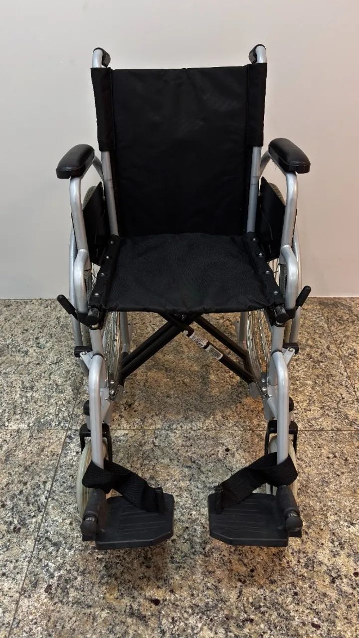 Cadeira de Rodas - Foto 5