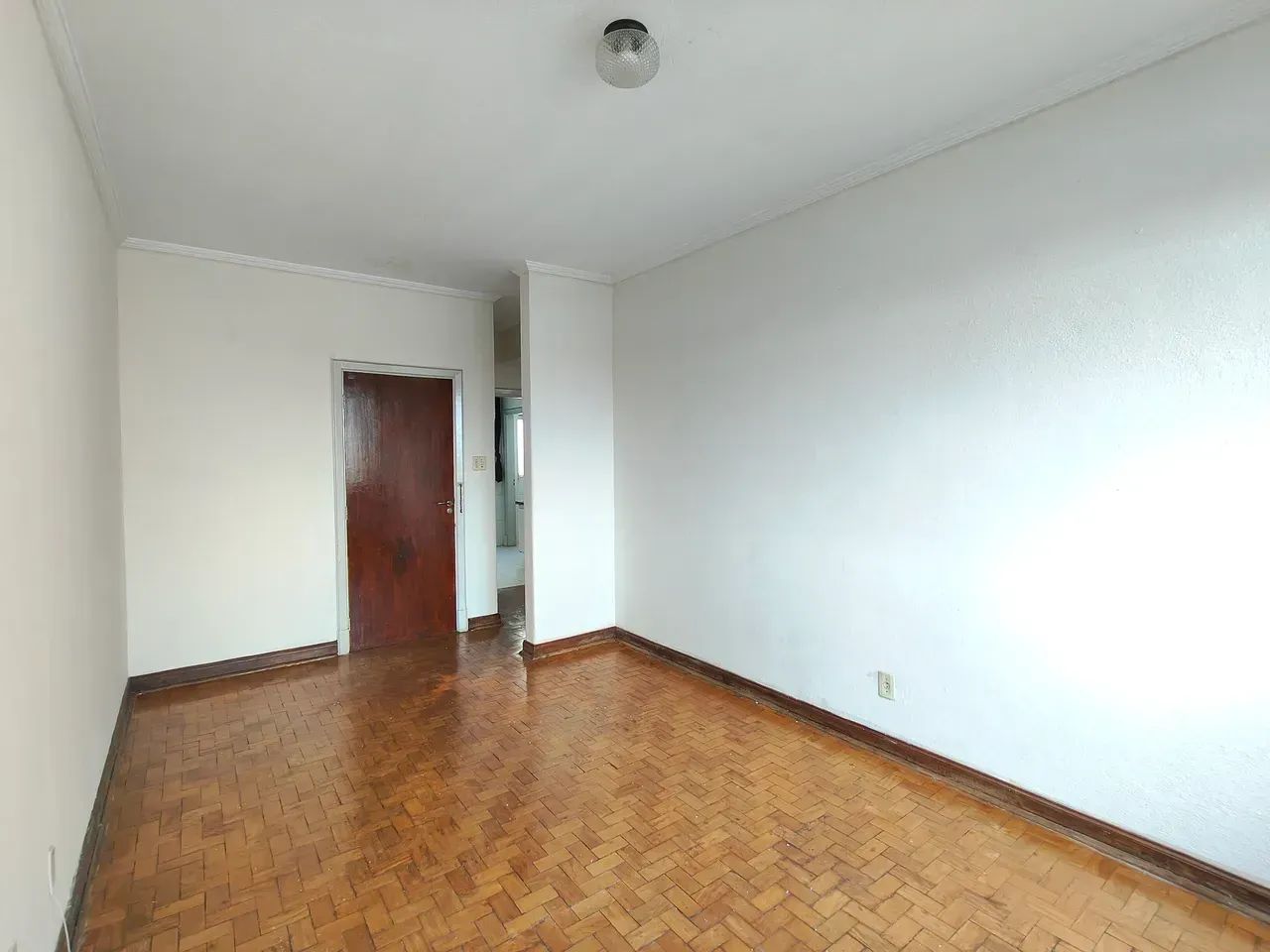 Apartamento com 1 quarto-Centro-Vendo