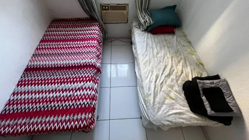 Cama Box Solteiro seminova (base + colchão)