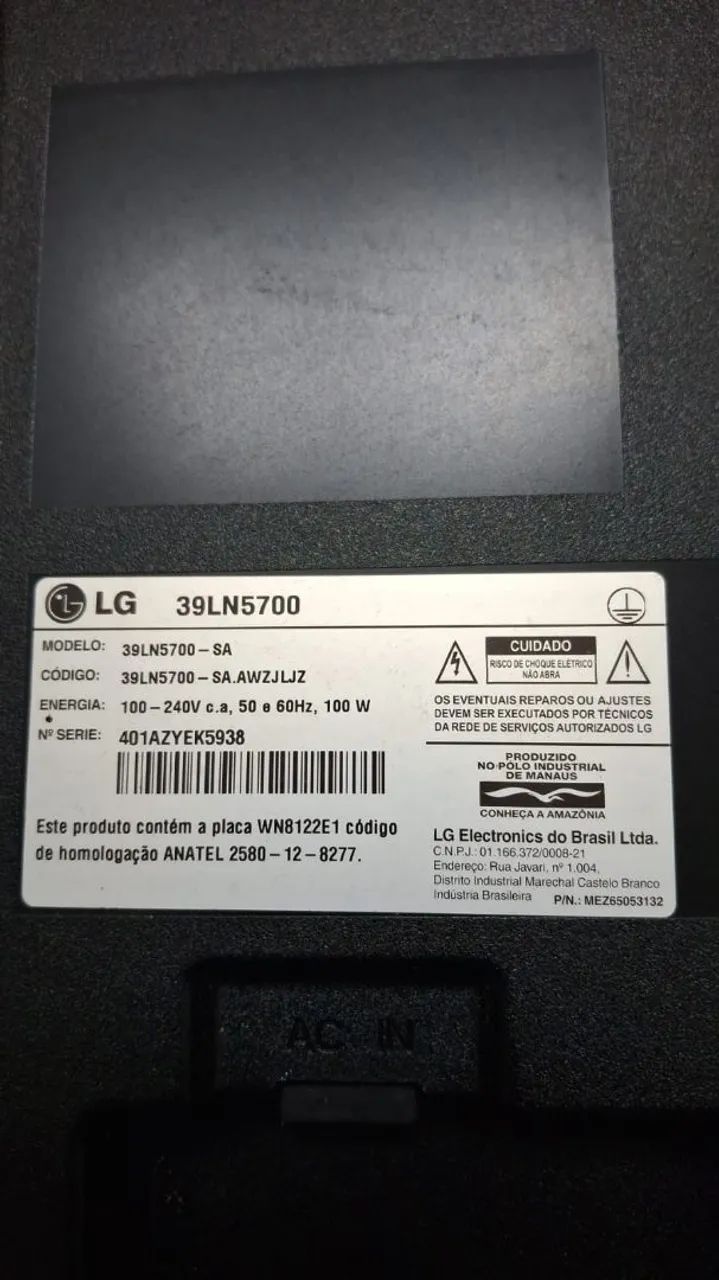 Vendo TV para retirar peças 