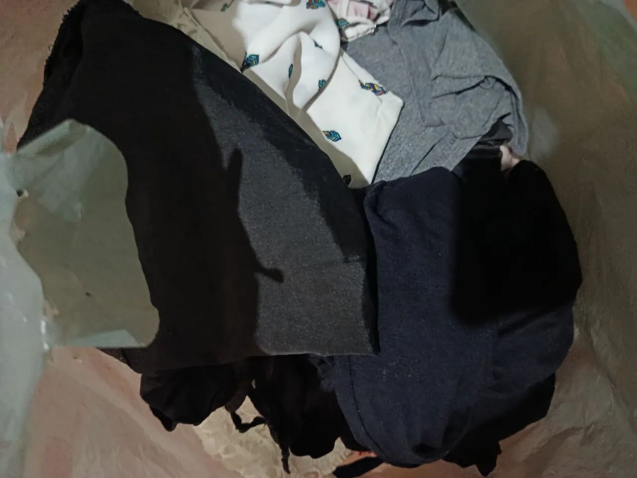 Vendo roupas e calçados 