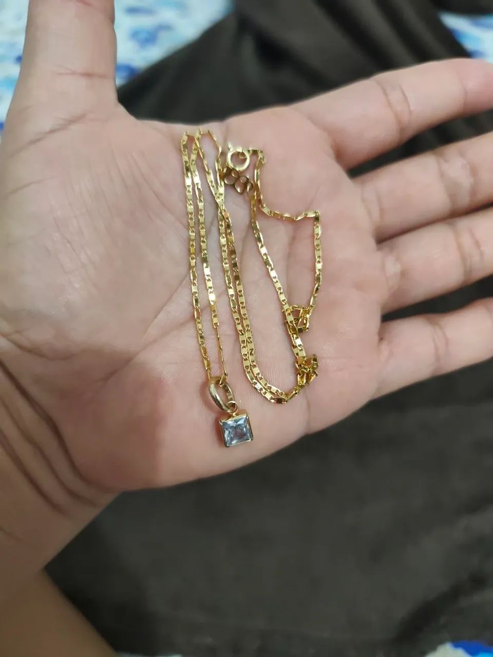 Vendo colar da romannel novo 40 cm já com com pingente 