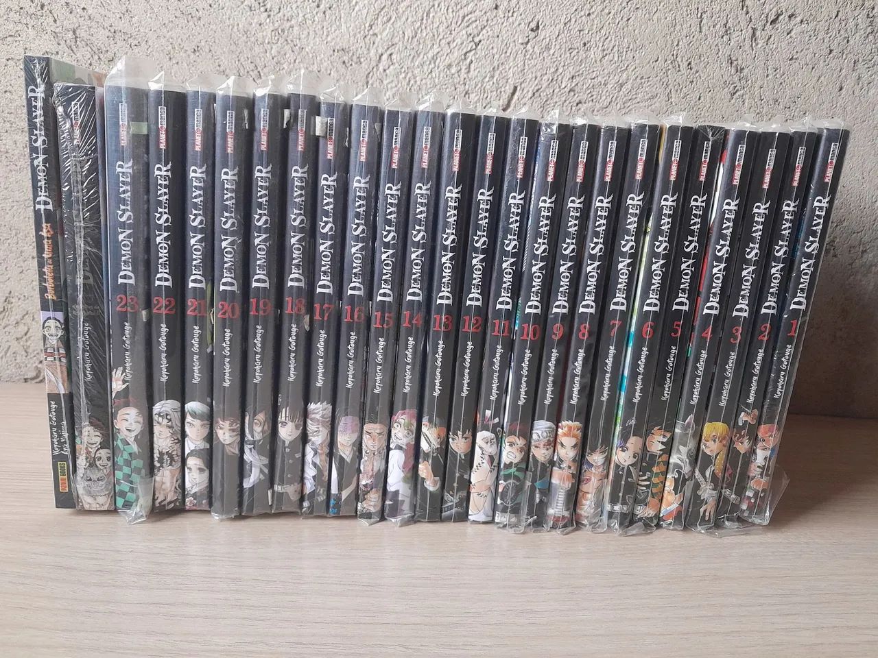 Demon Slayer Completo + 2 extras
