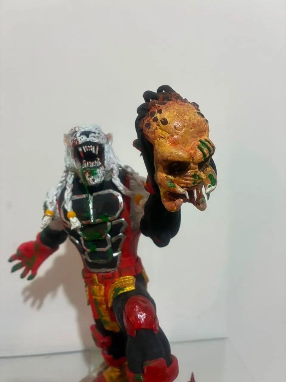 Escultura Battle beast_ invencível 25 cm - Foto 4