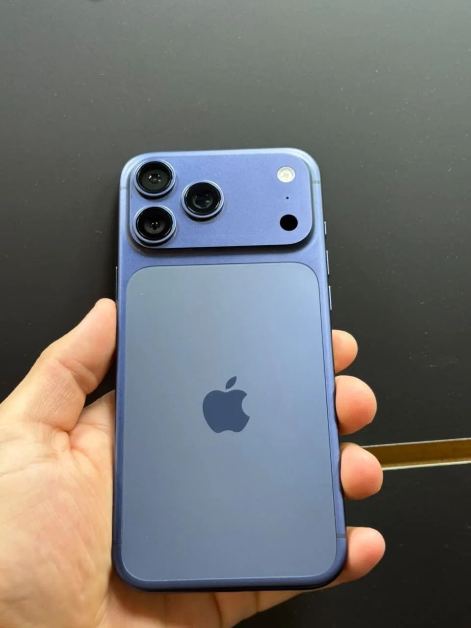 iPhone 17 Pro Max 256Gb Azul Semi Novo