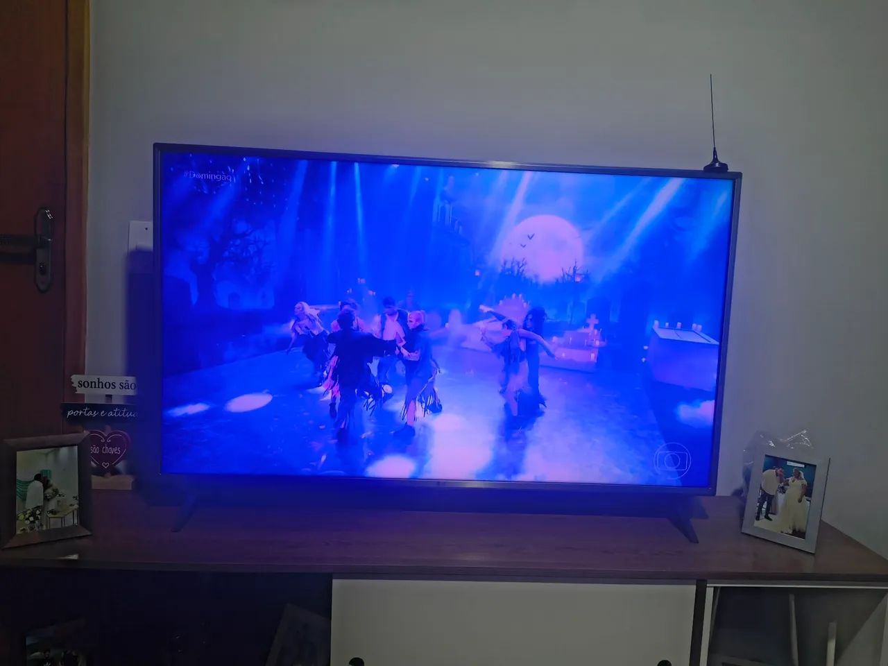 Vendo uma televisão da LG de 50 polegadas 