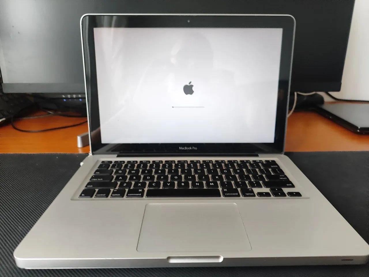MacBook Pro 13in Mid 2012 4GB 128GB Bほぼ新 MacBook Pro 13