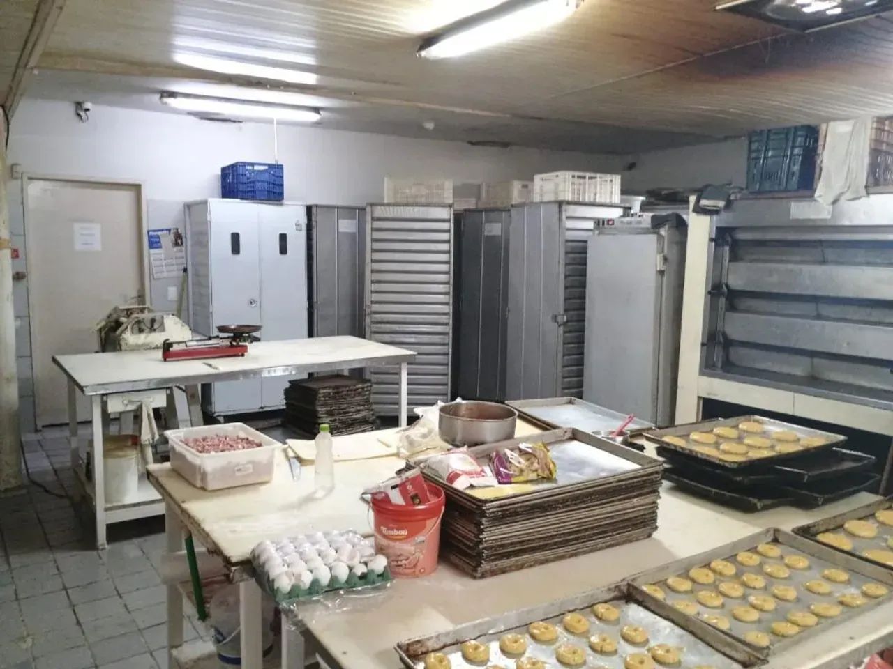 Vendo ponto comercial com 422m na Av. Bernardo Vieira de Melo! - Foto 2