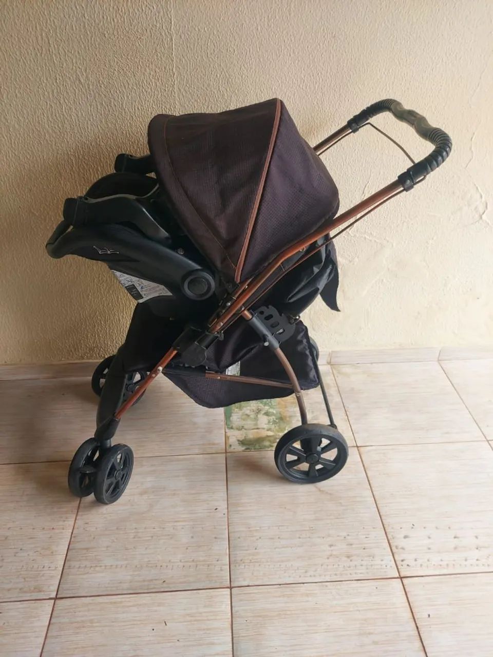 Carrinho de bebe e bebe conforto - Foto 2