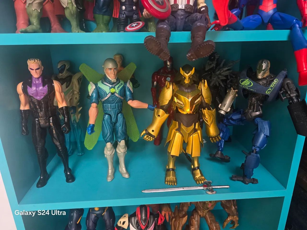Vendo coleção bonecos variados - Foto 3
