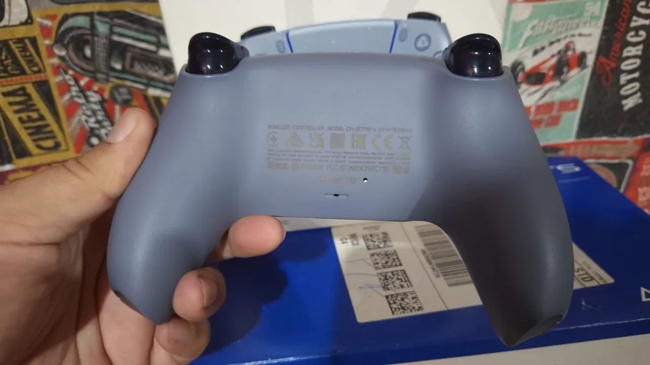 Controle PS5 sem Fio DualSense -  Sterling Silver - Foto 4