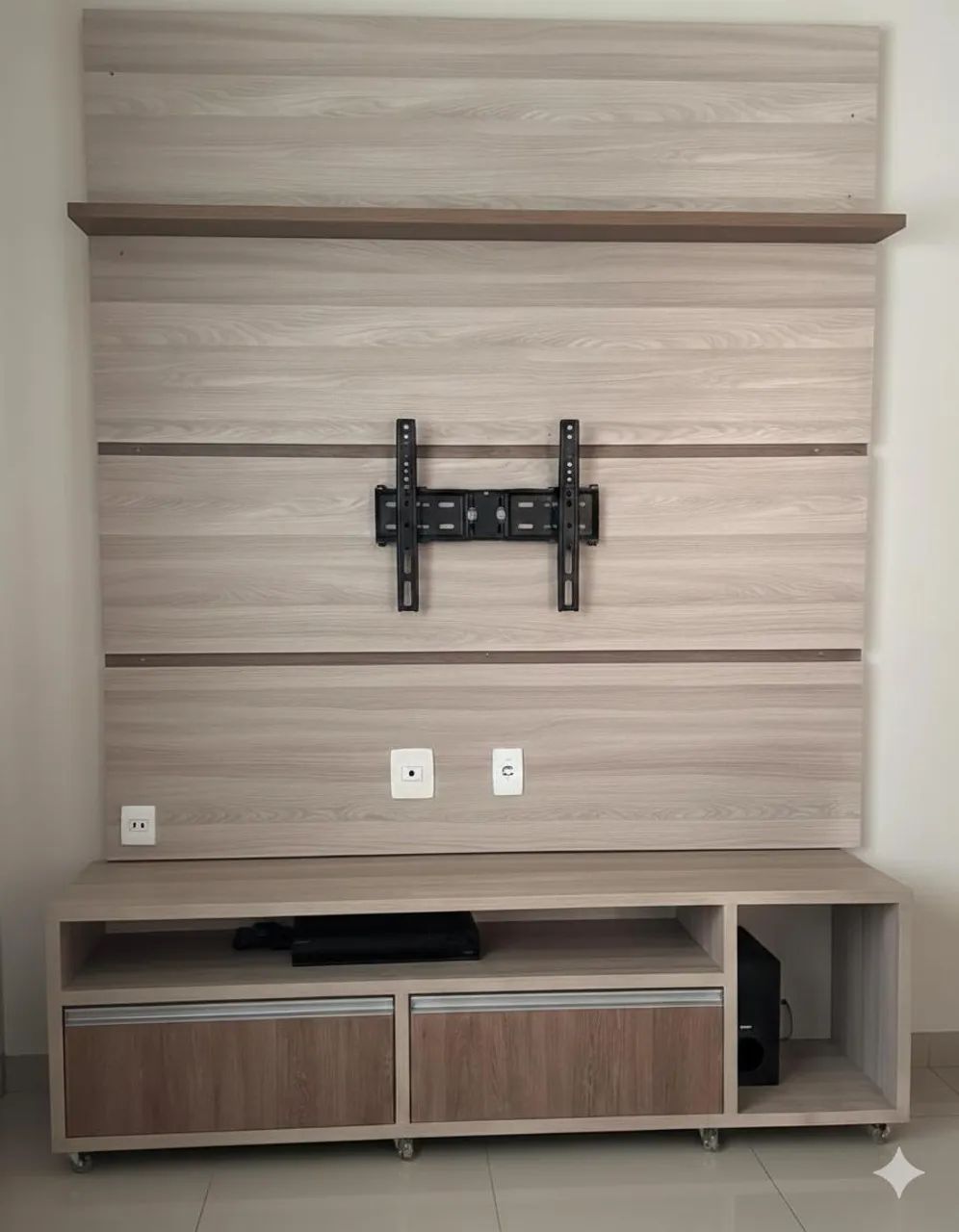 VENDO RACK COM PAINEL DE TV